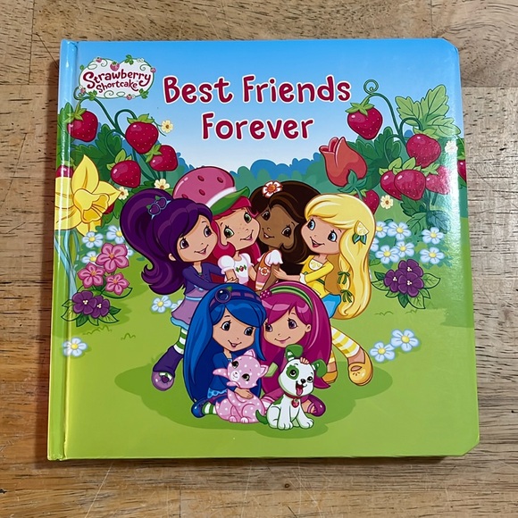 Strawberry Shortcake Best Friends Forever Board book - Picture 1 of 3